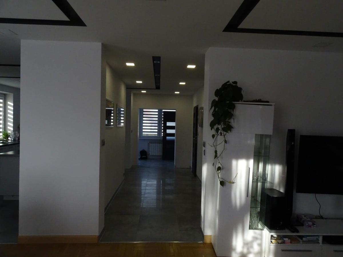 Villa Sanriver Przemyśl Exteriör bild