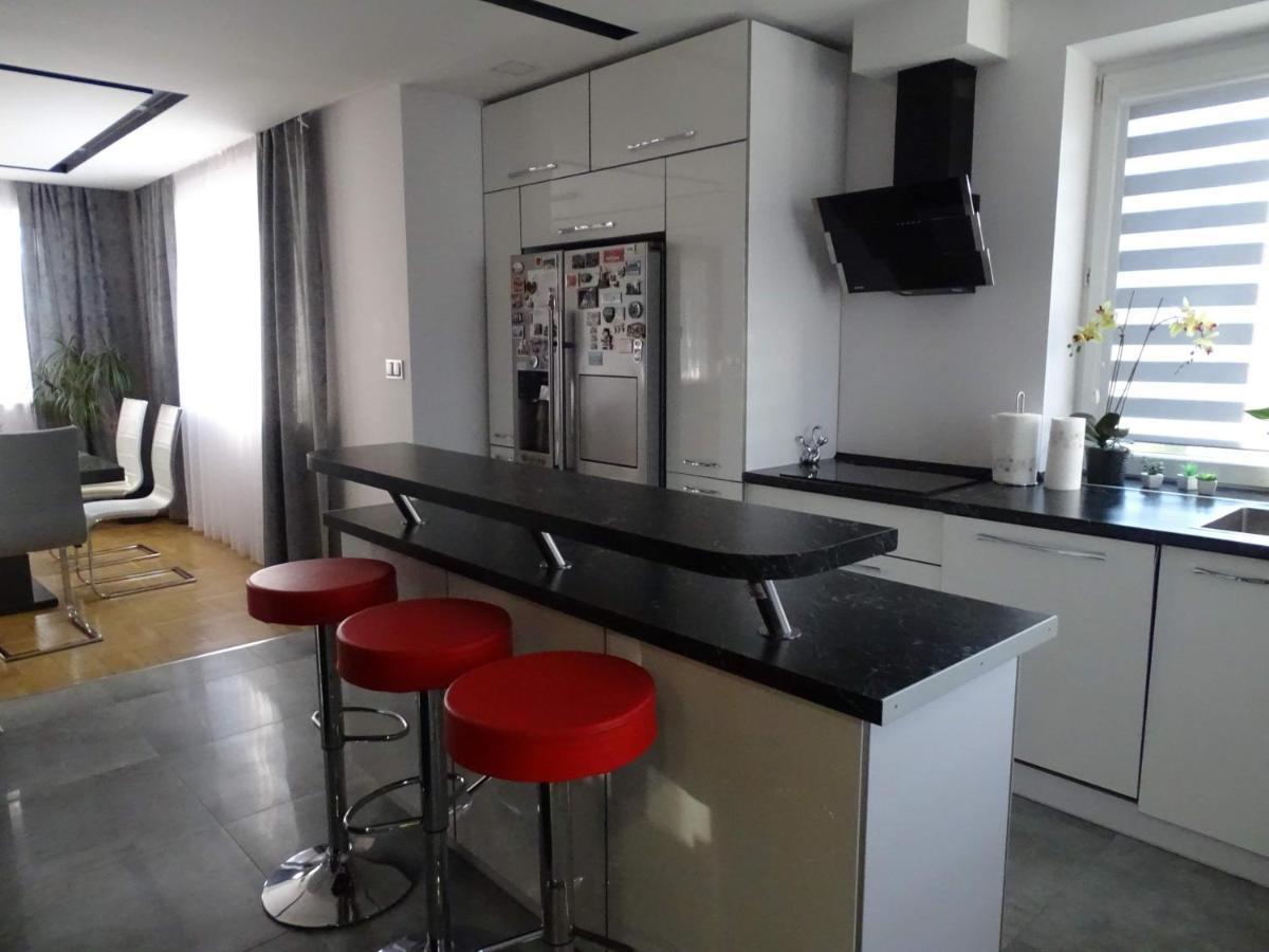 Villa Sanriver Przemyśl Exteriör bild